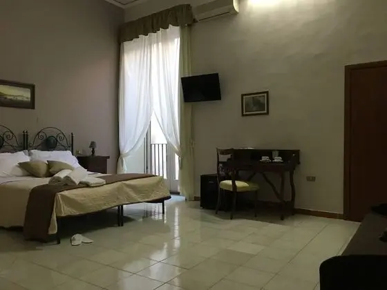 Standard Üç Kişilik Oda