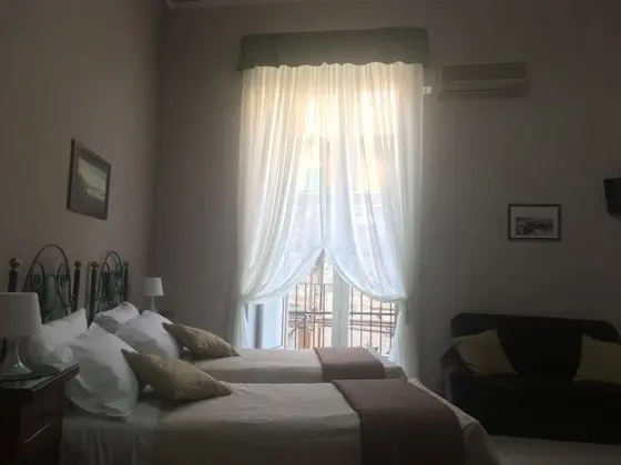 Standard Üç Kişilik Oda