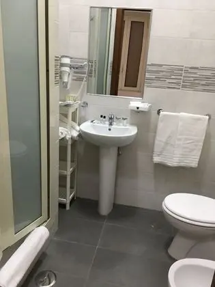 Standard Üç Kişilik Oda