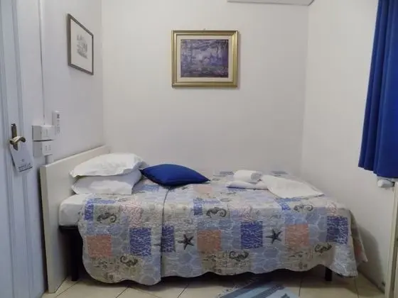 Basic Tek Kişilik Oda, 1 Tek Kişilik Yatak, Ortak Banyo
