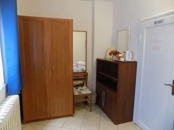 Basic Tek Kişilik Oda, 1 Tek Kişilik Yatak, Ortak Banyo