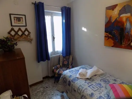 Basic Tek Kişilik Oda, 1 Tek Kişilik Yatak, Ortak Banyo