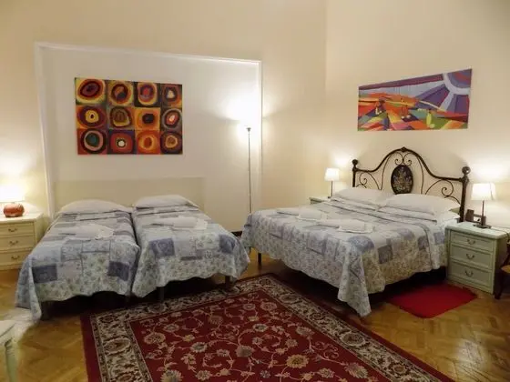 Standard Dört Kişilik Oda, Banyolu/Duşlu