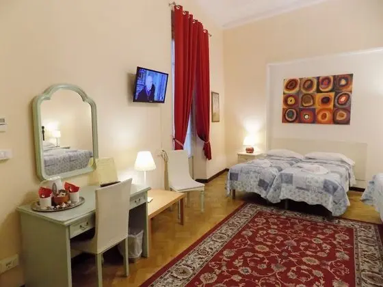 Standard Dört Kişilik Oda, Banyolu/Duşlu