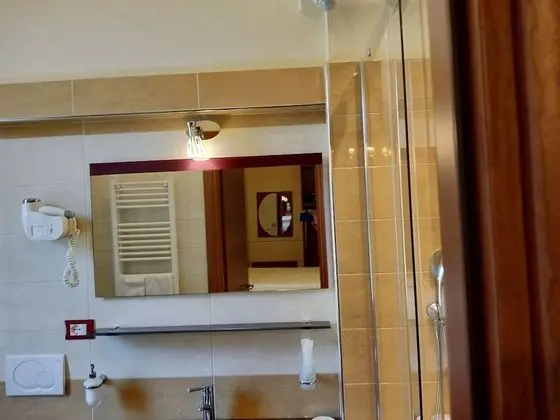 Standard Tek Büyük veya İki Ayrı Yataklı Oda