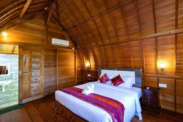 Deluxe Bungalov (Hut Garden View)