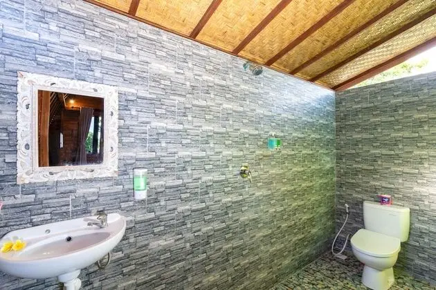 Deluxe Bungalov (Hut Garden View)