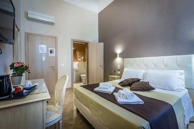 Standard Tek Büyük veya İki Ayrı Yataklı Oda