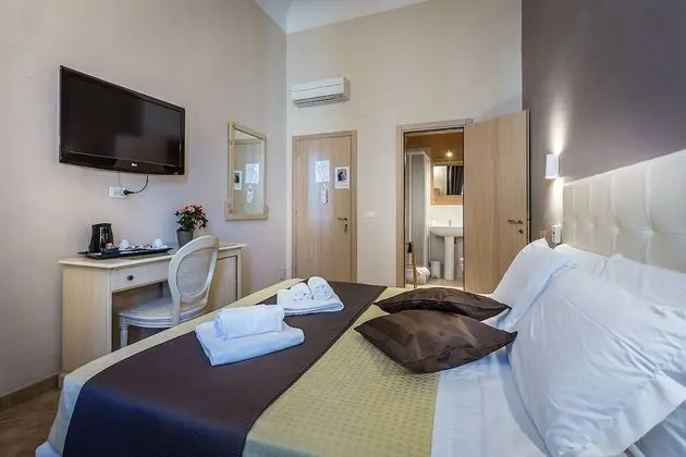 Standard Tek Büyük veya İki Ayrı Yataklı Oda