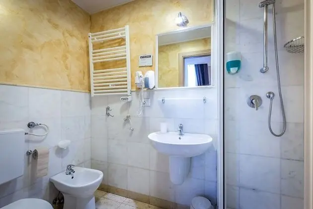 Standard Tek Büyük veya İki Ayrı Yataklı Oda