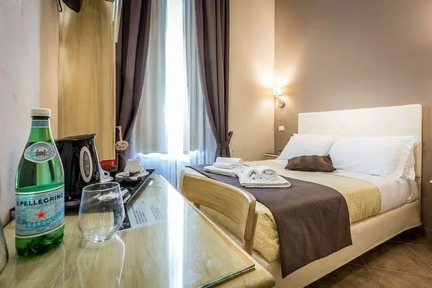 Tek Büyük Yataklı Oda (small)