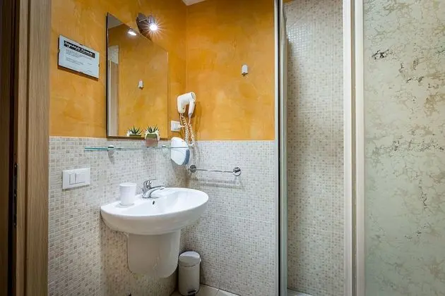 Tek Büyük Yataklı Oda (small)