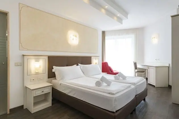 Comfort Oda, Balkon, Kısmi Göl Manzaralı
