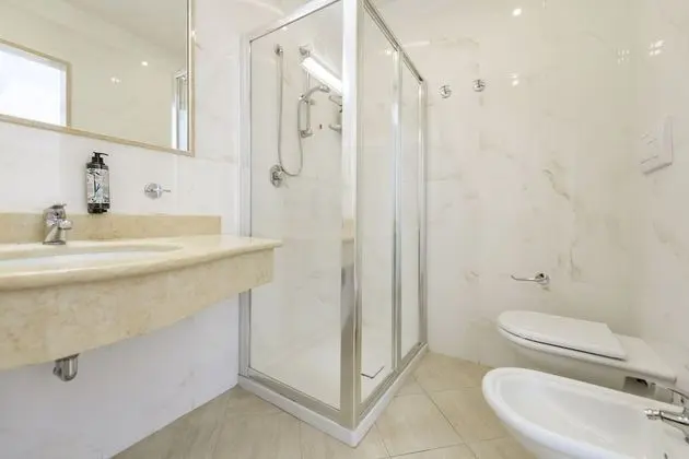 Comfort Oda, Balkon, Kısmi Göl Manzaralı