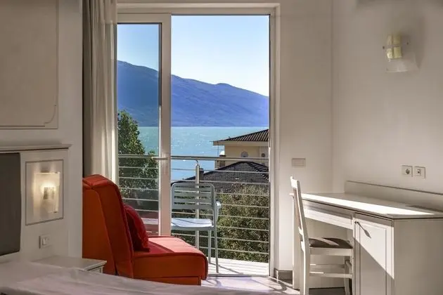 Comfort Üç Kişilik Oda, Balkon, Göl Kenarı