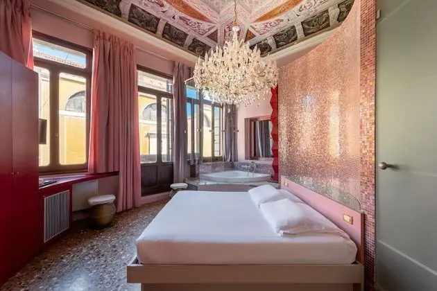 Exclusive Tek Büyük Yataklı Oda, Sıcak Su Küveti