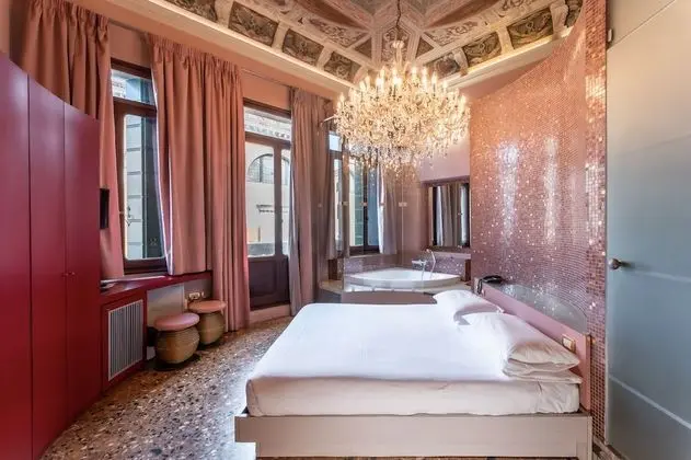 Exclusive Tek Büyük Yataklı Oda, Sıcak Su Küveti