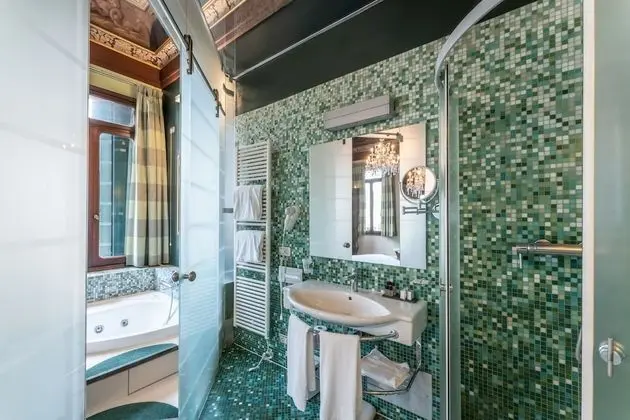 Exclusive Tek Büyük Yataklı Oda, Sıcak Su Küveti