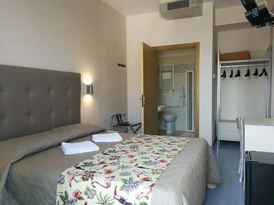 Comfort Tek Büyük veya İki Ayrı Yataklı Oda