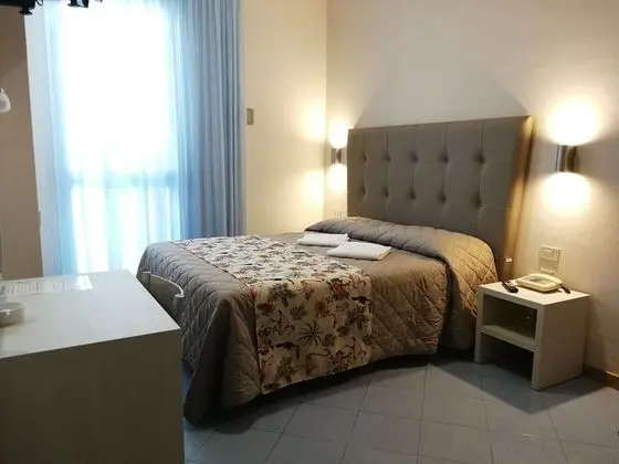 Comfort Tek Büyük veya İki Ayrı Yataklı Oda