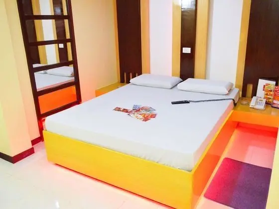 Deluxe Oda, 1 Büyük (Queen) Boy Yatak