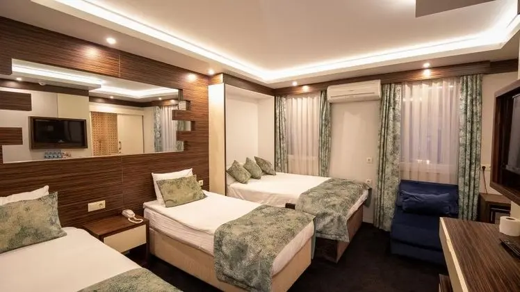 Dört Kişilik Oda, Şehir Manzaralı