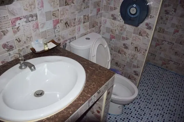 Üç Kişilik Oda