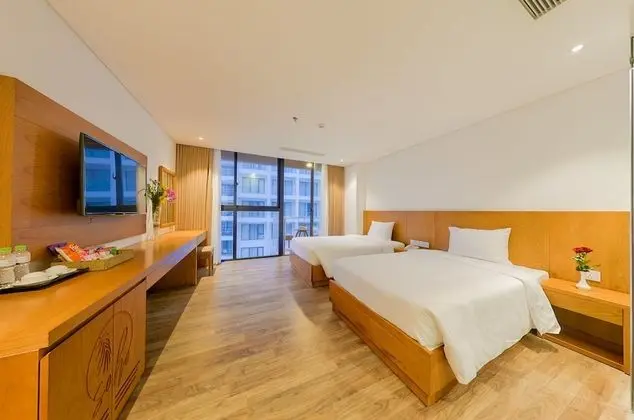 Deluxe Tek Büyük veya İki Ayrı Yataklı Oda, Balkon, Şehir Manzaralı