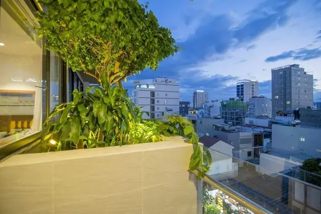 Deluxe Tek Büyük veya İki Ayrı Yataklı Oda, Balkon, Şehir Manzaralı