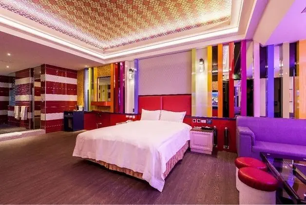 Exclusive Tek Büyük Yataklı Oda