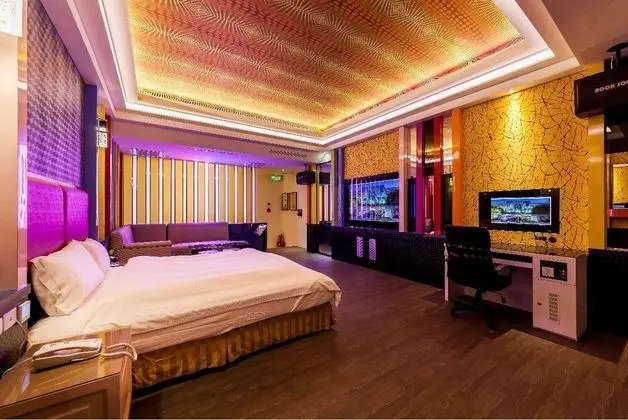 Exclusive Tek Büyük Yataklı Oda