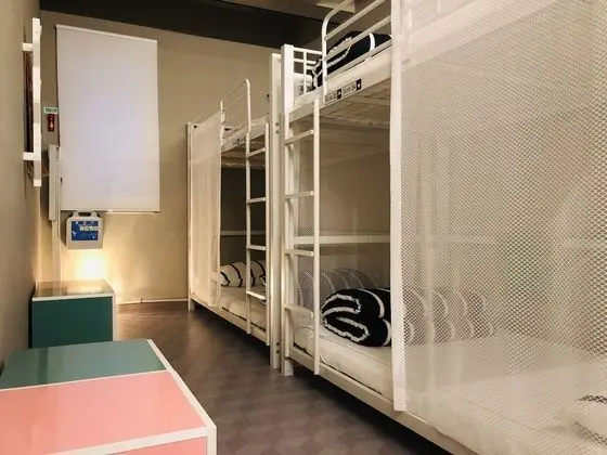 Ortak Ranzalı Oda, Sadece kadınlar için (4 persons)