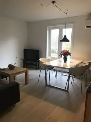 Apart Daire, Sigara İçilmez, Kısmi Göl Manzaralı (Anneks 1)