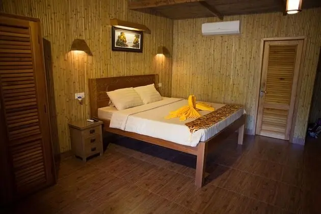 Deluxe Suite, River View