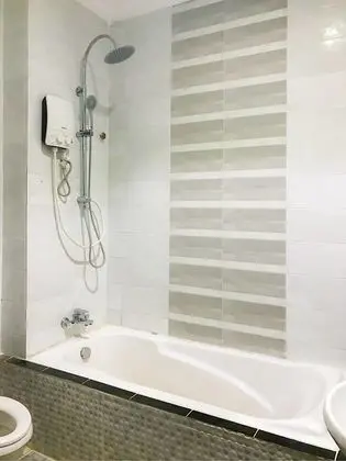 Deluxe Double - Pool View