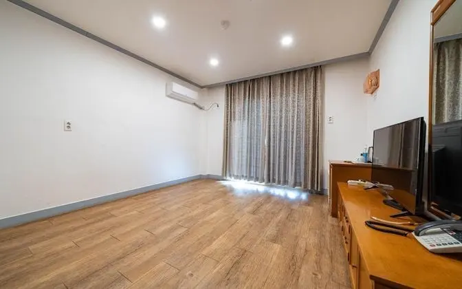 Oda (Deluxe Korean Room)