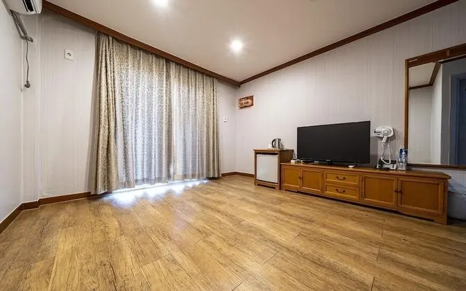 Oda (Deluxe Korean Room)