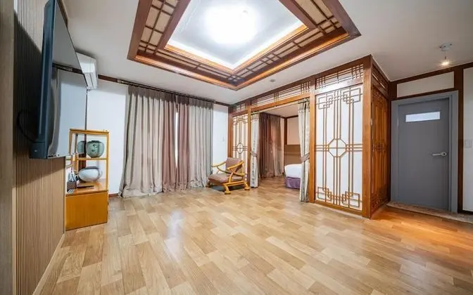 Oda (VIP Room TYPE1)