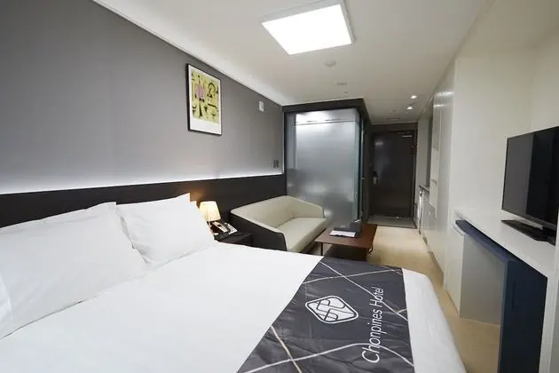 Deluxe Tek Büyük Yataklı Oda, Kısmi Deniz Manzarası