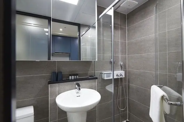 Deluxe Tek Büyük Yataklı Oda, Kısmi Deniz Manzarası