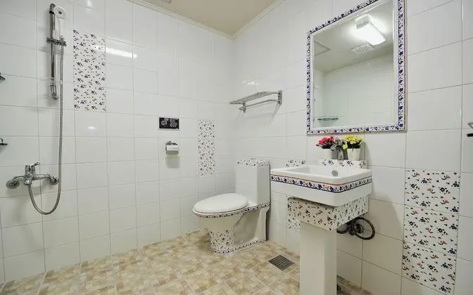 Tek Büyük Yataklı Oda, Kısmi Deniz Manzarası (MAX 2 Adults)