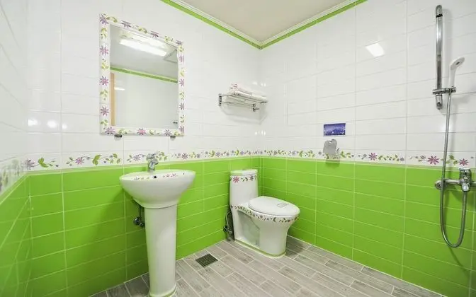 Tek Büyük Yataklı Oda, Kısmi Deniz Manzarası (MAX 2 Adults)