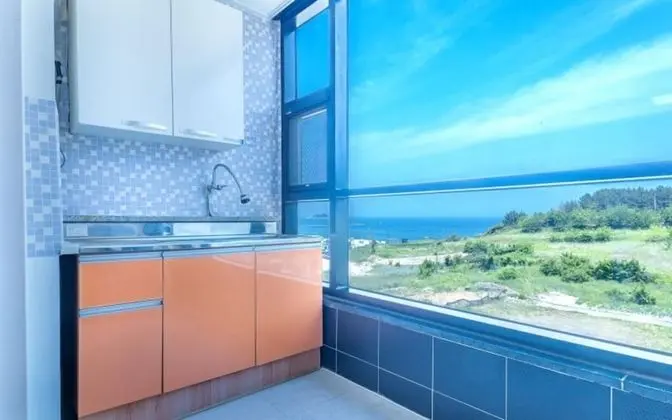 Oda (402-Bed Ocean View)