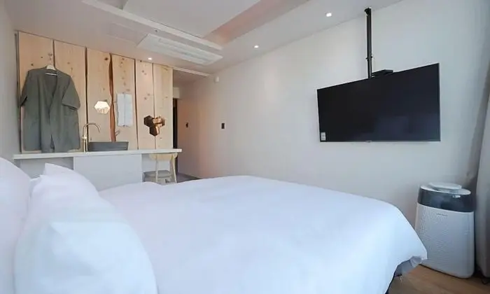 Standard Tek Büyük Yataklı Oda (Breakfast for 2)