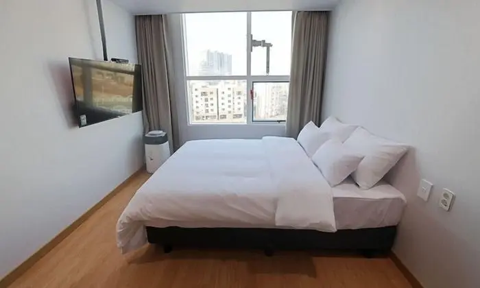 Standard Tek Büyük Yataklı Oda (Breakfast for 2)