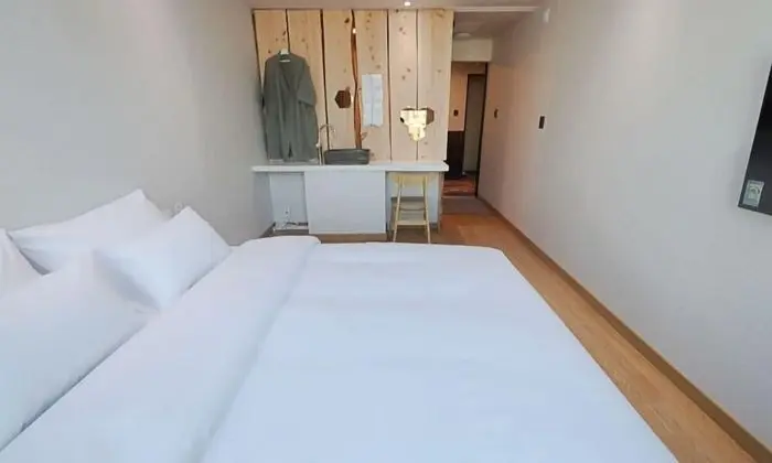 Standard Tek Büyük Yataklı Oda (Breakfast for 2)