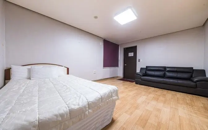 Oda (Family Room (Separate Bathroom 2 Quee)