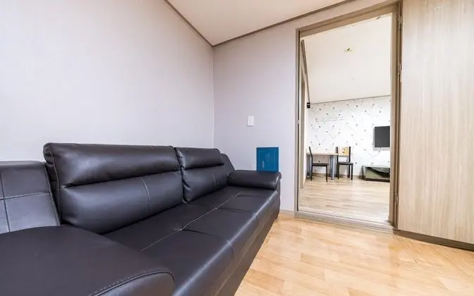 Oda (Family Room (Separate Bathroom 2 Quee)
