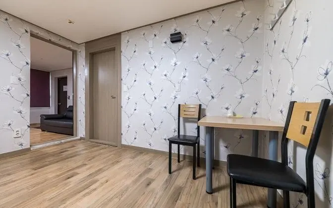 Oda (Family Room (Separate Bathroom 2 Quee)