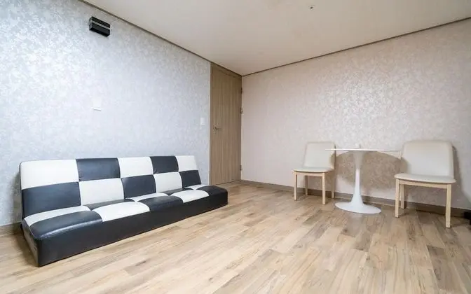 Oda (Family Room (Separate Bathroom 2 Quee)
